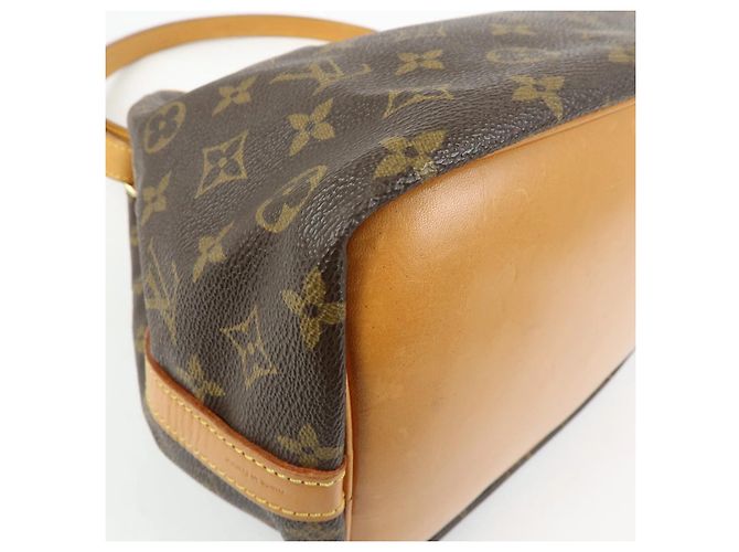 Noe Louis Vuitton Monogram Noé PM Bolso Saco Castaño Monograma - vista 6