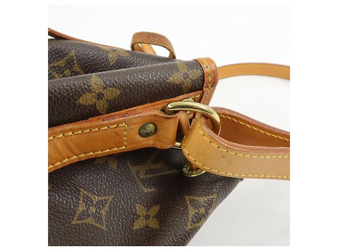Noe Louis Vuitton Monogram Noé PM Bolso Saco Castaño Monograma - vista 8
