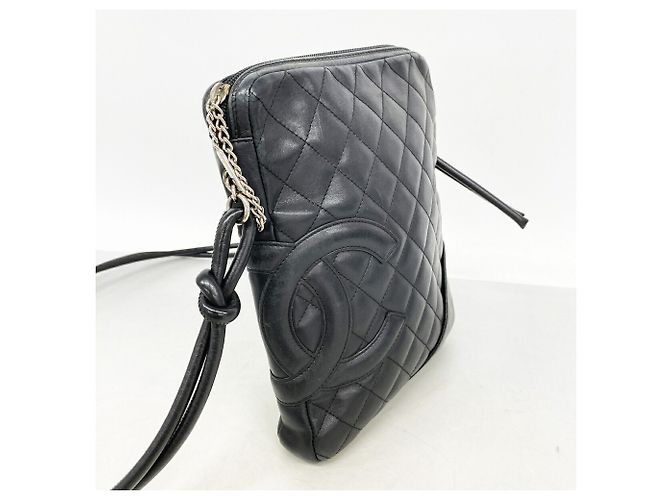 Borsa a tracolla Chanel Cambon in pelle d'agnello Nero - vista 2