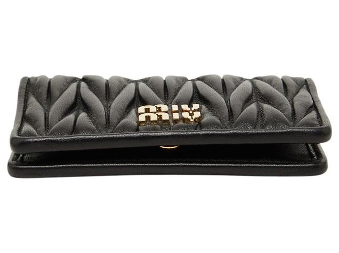 Tarjetero Miu Miu Matelassé Negro - vista 3