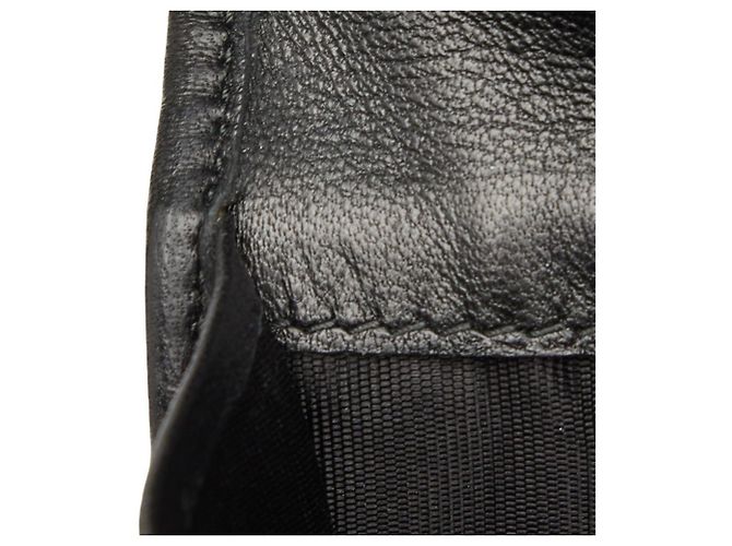 Tarjetero Miu Miu Matelassé Negro - vista 8