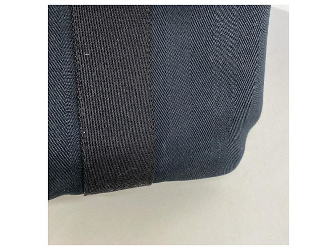 Hermès Sac Cabas Hermes Valparaiso PM Noir - vue 10