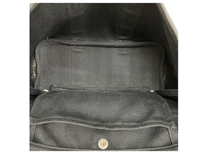 Hermès Sac Cabas Hermes Valparaiso PM Noir - vue 4