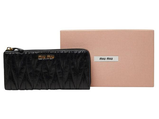 Cartera larga Miu Miu Matelassé Negro - vista 9