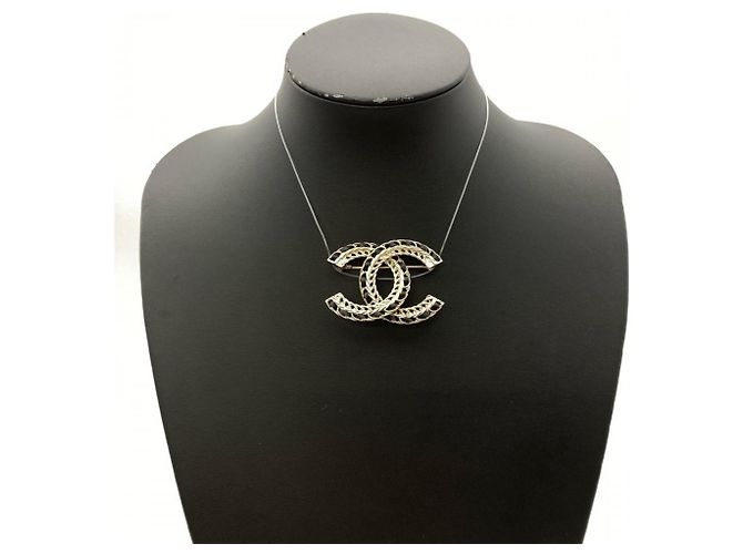 Broche de cadena Chanel Coco Mark Negro - vista 9