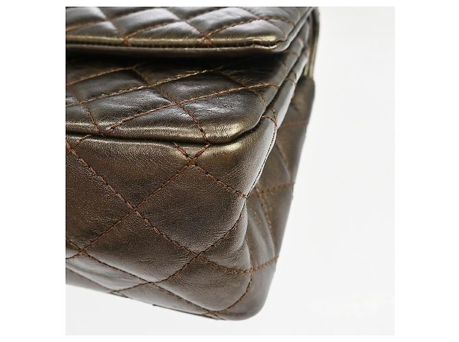 Chanel Reissue 2.55 Flap Quilted Metallic Aged Calfskin 226 Marrone - vista 6