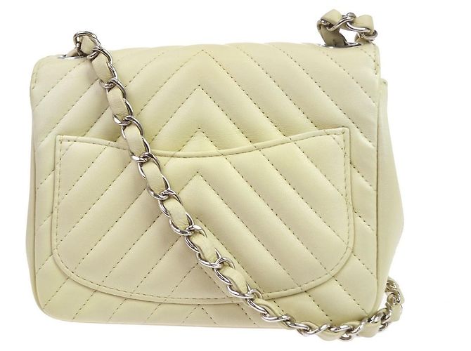 Chanel Classic Single Flap Chevron Lambskin Mini Beige - vista 2