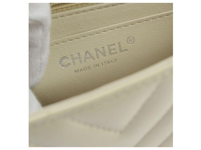 Chanel Classic Single Flap Chevron Lambskin Mini Beige - vista 4