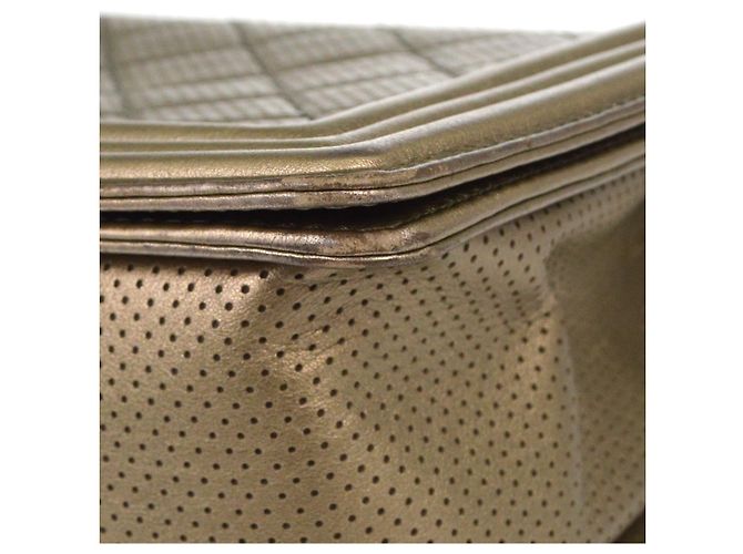Chanel Boy Flap Quilted Perforated Lambskin Large Golden - Ansicht 7