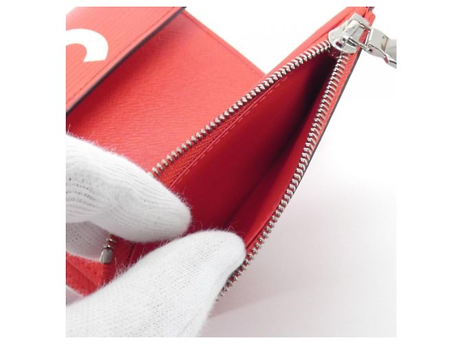 Portafoglio con catena Louis Vuitton Epi M67755 in Rouge Rosso - vista 10