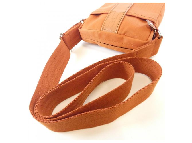 Hermès Hermes Acapulco Pochette Bandoulière MM Marrone - vista 6
