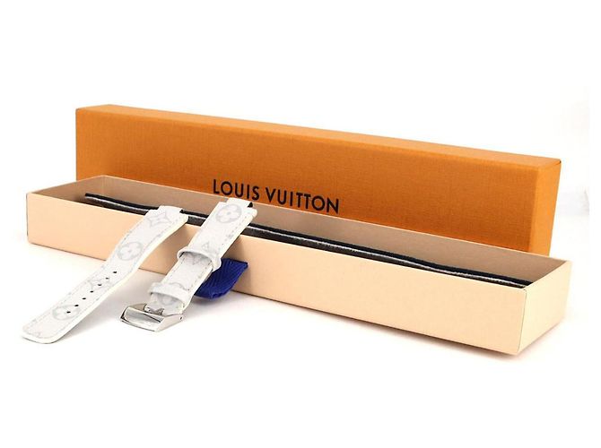 Reloj Louis Vuitton Tambour Slim 8P Q1E01 Quartz - vista 9
