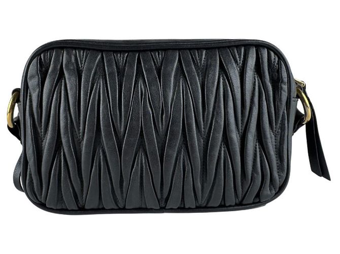Borsa a tracolla Miu Miu in pelle Matelassé nera Nero - vista 3