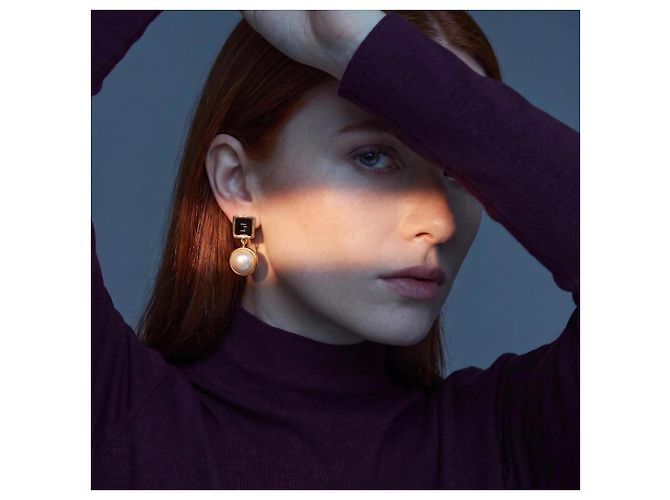 Givenchy Boucles d'oreilles clips G Cube et perle Noir Bijouterie dorée - vue 6