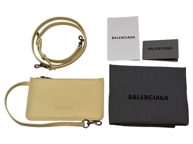 Borsa a tracolla in pelle North-South Balenciaga Giallo - vista 5