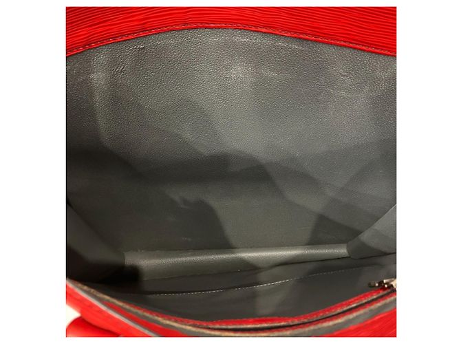 Borsa a mano Louis Vuitton in pelle Epi Rosso - vista 6