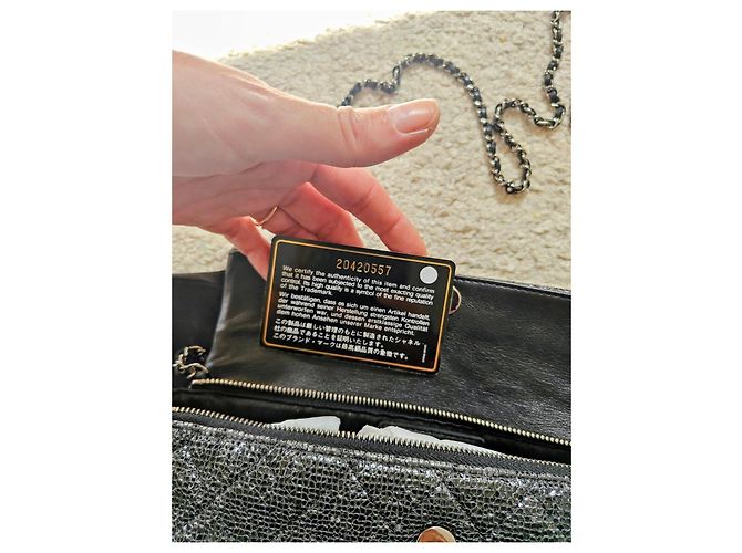 Borsa a tracolla Chanel in pelle nera Nero - vista 6