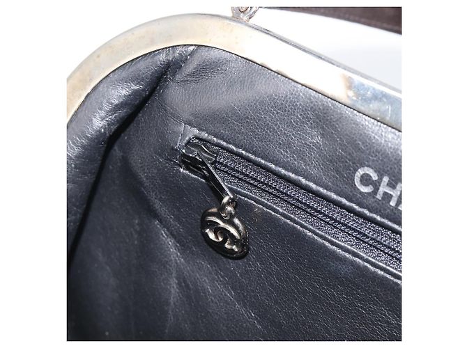Borsa a mano CHANEL Matelasse Pelle verniciata Nero Argento CC Auth 201536V - vista 22