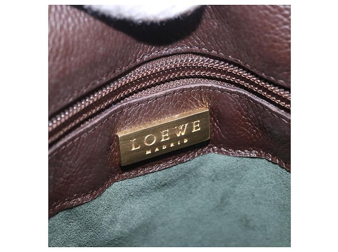 Borsa a tracolla LOEWE in pelle marrone scuro tono oro Auth ka6261A - vista 25