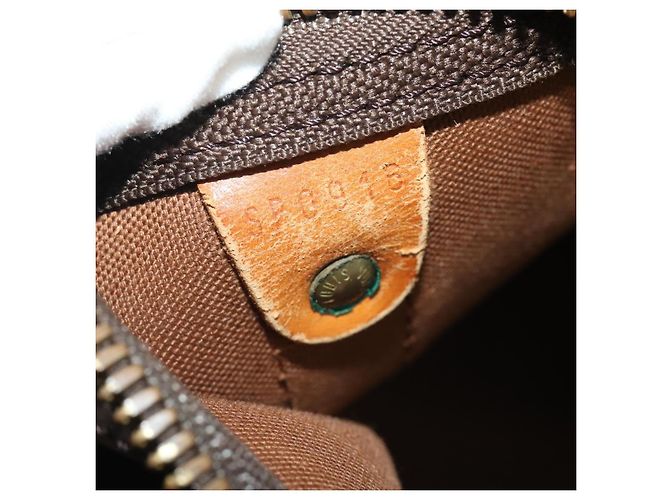 LOUIS VUITTON Monogram Keepall 50 Boston Bag M41426 LV Auth 200411 Monograma - vista 12