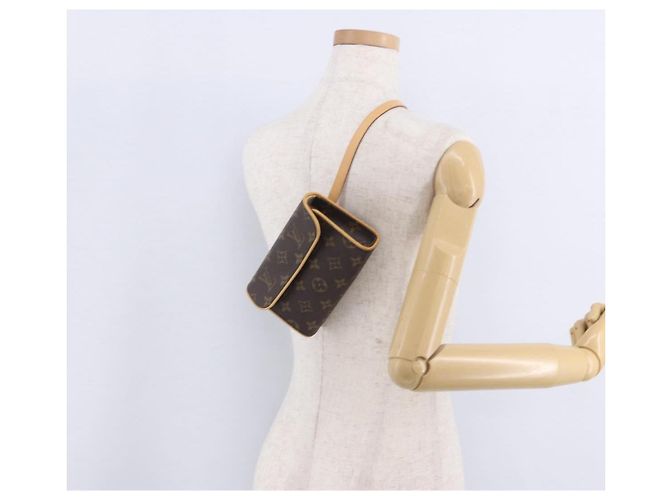 LOUIS VUITTON Monogram Pochette Florentine Waist Bag M51855 LV Auth 204849V Monograma - vista 27