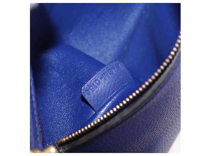 Céline Borsa a mano CELINE Trapeze in pelle scamosciata 2way Blu Oro Auth 203775A D'oro - vista 32