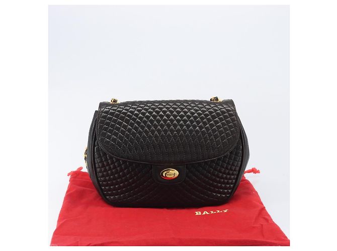 Bolsa de Ombro com Corrente BALLY em Couro Preto e Dourado Auth BA15535 - vista 25