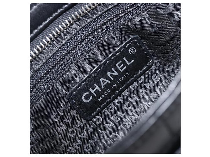 Borsa CHANEL Choco Bar linea COCO Mark Chain Bag in pelle nera e argento CC Auth 203211V Nero - vista 17