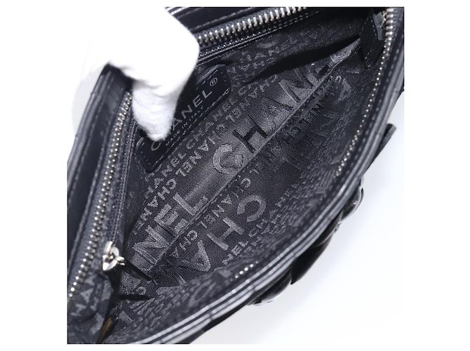 Borsa CHANEL Choco Bar linea COCO Mark Chain Bag in pelle nera e argento CC Auth 203211V Nero - vista 18
