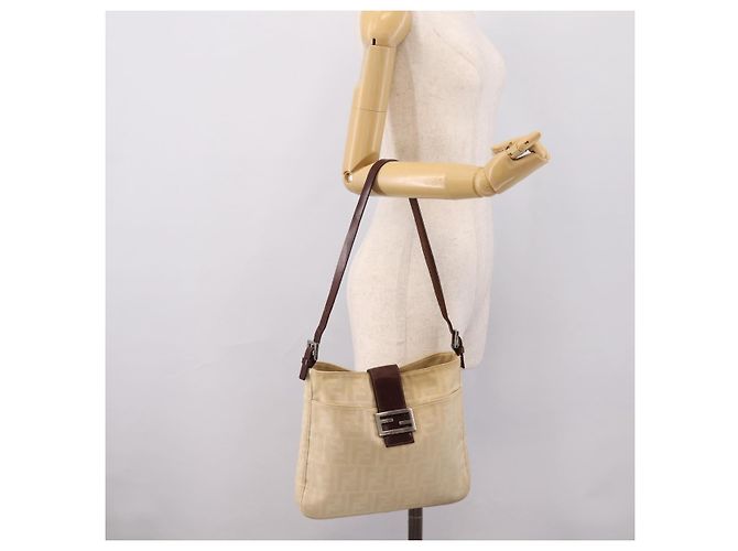 FENDI Zucca Canvas Mamma Baguette Tote Bag Beige Silver Auth BA15795A Silber - Ansicht 26