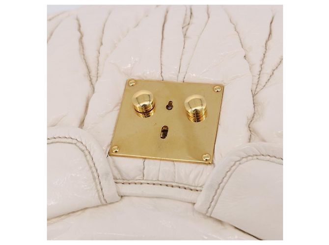 Borsa Miu Miu Matelassé in vernice 2way White Gold Tone Auth BA15492A Bianco - vista 28