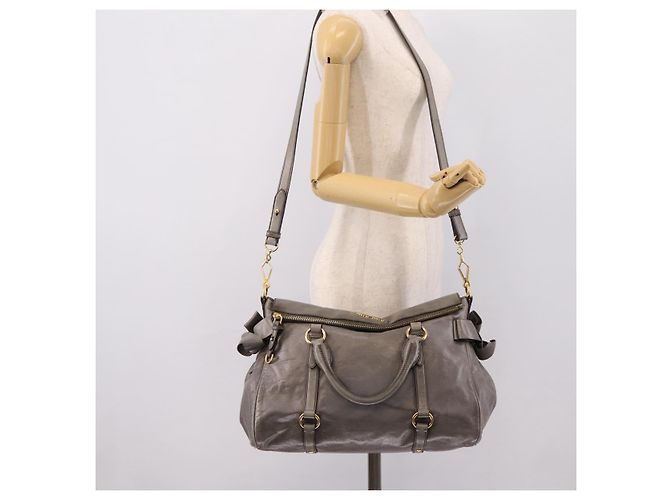 Borsa a mano Miu Miu in pelle 2way Grigio Oro Auth yk20941M Marrone D'oro - vista 26