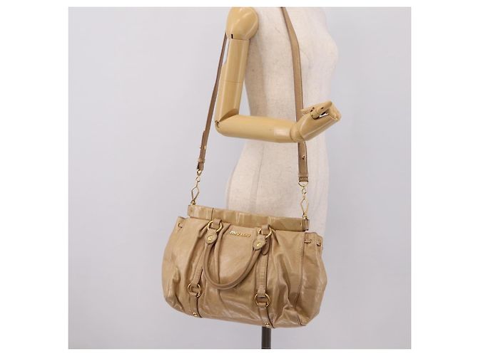 Borsa a mano Miu Miu in pelle 2way Beige Gold Auth am12661V D'oro - vista 27
