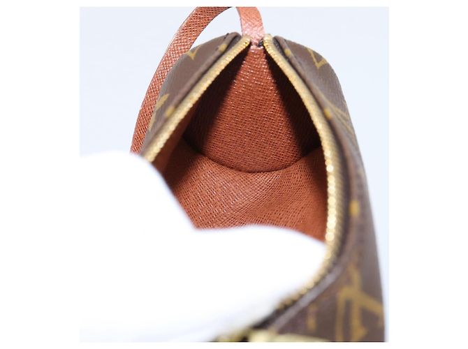 LOUIS VUITTON Monogram Papillon Pouch Pouch LV Auth 202022 Monograma - vista 19