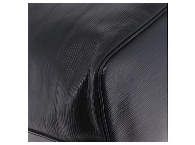 Borsa a tracolla LOUIS VUITTON Epi Petit Noe Nera M44102 LV Auth 205071A Nero - vista 16