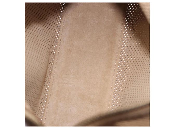 Sac à épaule GUCCI en cuir beige et or 92706 Auth 205079 Doré - vue 19