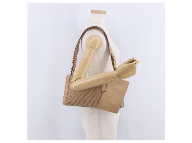 Sac à épaule GUCCI en cuir beige et or 92706 Auth 205079 Doré - vue 27