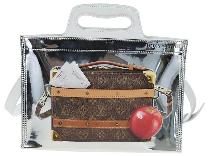 LOUIS VUITTON Freezer Bags Soft Trunk Pelle verniciata M23123 LV Auth 203200SAM Argento - vista 13