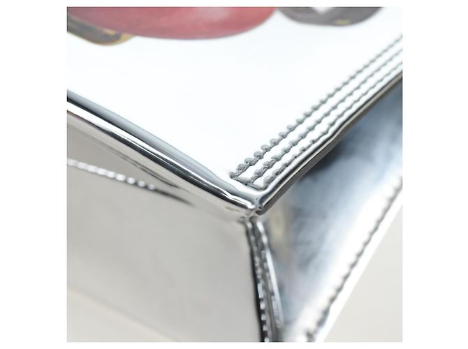 LOUIS VUITTON Freezer Bags Soft Trunk Pelle verniciata M23123 LV Auth 203200SAM Argento - vista 18