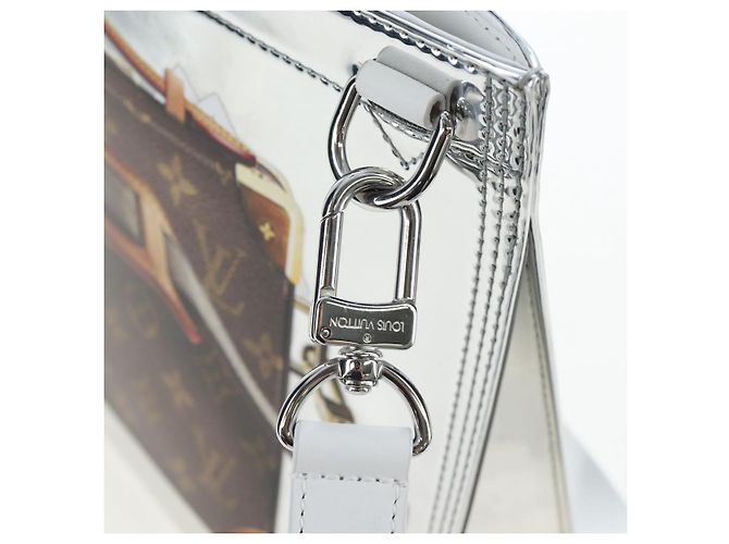 LOUIS VUITTON Freezer Bags Soft Trunk Pelle verniciata M23123 LV Auth 203200SAM Argento - vista 25