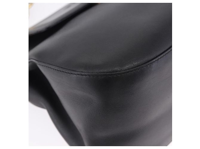 Bolsa de Ombro com Corrente PRADA em Couro Preto e Ouro Auth am12576V Dourado - vista 18