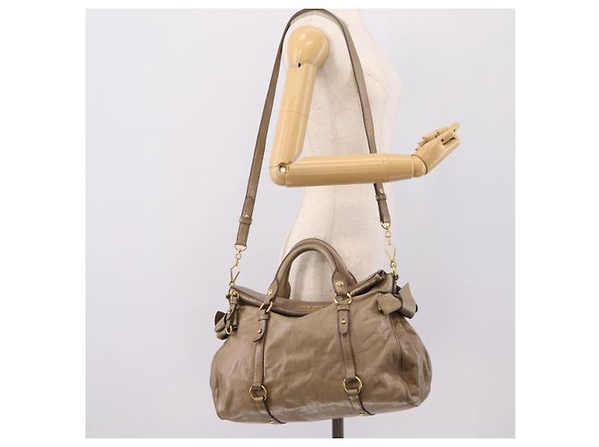 Borsa a mano Miu Miu Vitellolux in pelle 2way Beige Tono Oro Auth 204644V - vista 28
