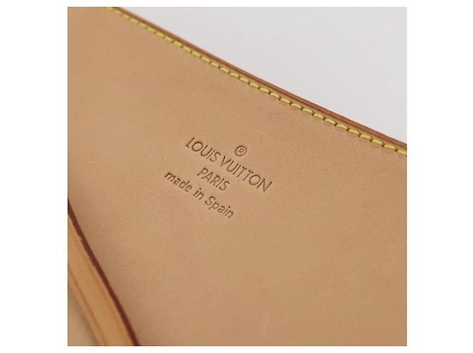 LOUIS VUITTON Nomad Cabas Cruise Pouch Beige LV Auth 205813A Bege - vista 18