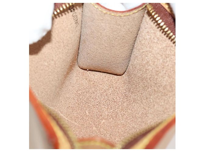 LOUIS VUITTON Nomad Cabas Cruise Pouch Beige LV Auth 205813A Bege - vista 20