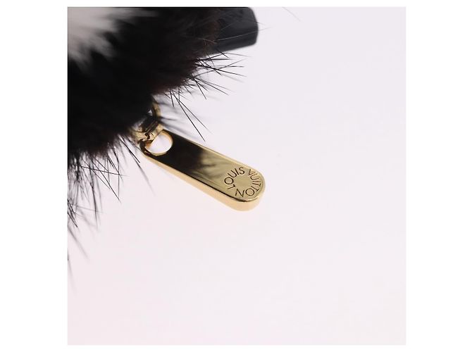 LOUIS VUITTON Porte Cles Wide Panda Bag Charm Fur Black M63094 LV Auth 204063M Nero Bianco - vista 15