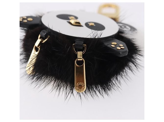 LOUIS VUITTON Porte Cles Wide Panda Bag Charm Fur Black M63094 LV Auth 204063M Nero Bianco - vista 7