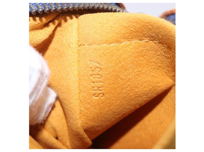 LOUIS VUITTON Monogram Denim Bum Bag Body Bag Blue M95347 LV Auth 204036A - vista 11