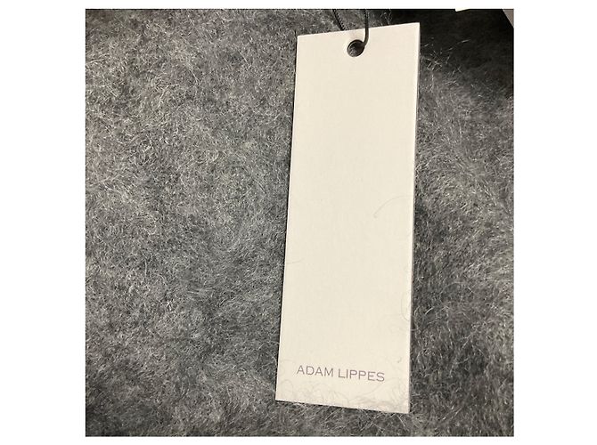 Adam Lippes Ari Top aus gebürstetem Kaschmir in Heather Grey und Levi Midi-Rock mit Gürtel Grau - Ansicht 6