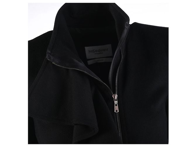 Yves Saint Laurent by Tom Ford Runway Wollmantel mit Rüschen Schwarz - Ansicht 8