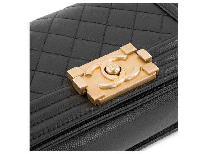 CHANEL - Borsa a tracolla mini Chanel Boy in pelle caviar nera Nero - vista 6